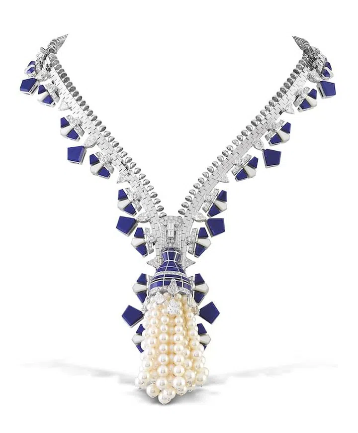 Zip Art Déco necklace. White gold, round, pear-shaped, triangle-cut and baguette-cut diamonds, white cultured pearls, white mother-of-pearl and lapis lazuli.