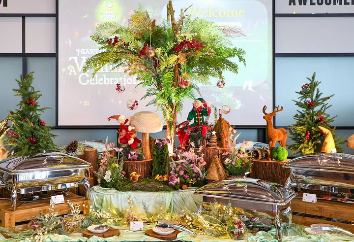 想办童话森林主题的派对？Whimsical Woodlands Thematic Setup再适合不过。