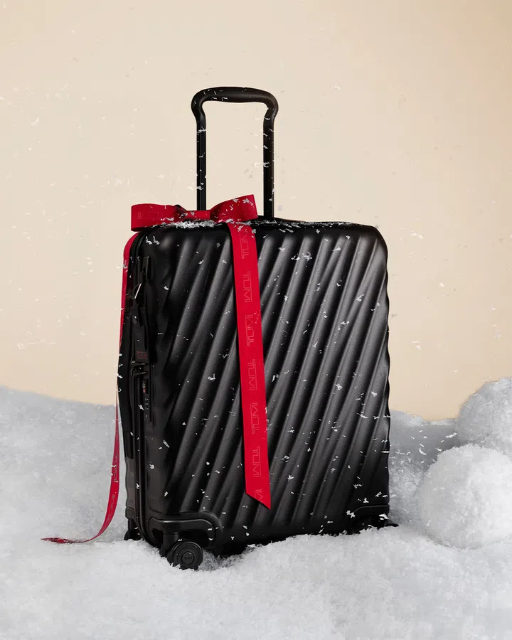 TUMI 19 Degree Aluminum Collection International Carry-On,Holiday Gift Guide