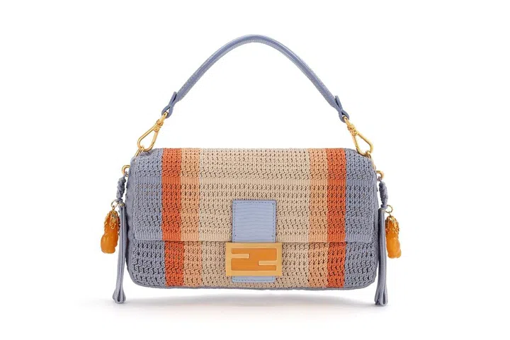 Kim Eun-Young创作的Fendi Baguette包款。Photo Courtesy of Fendi