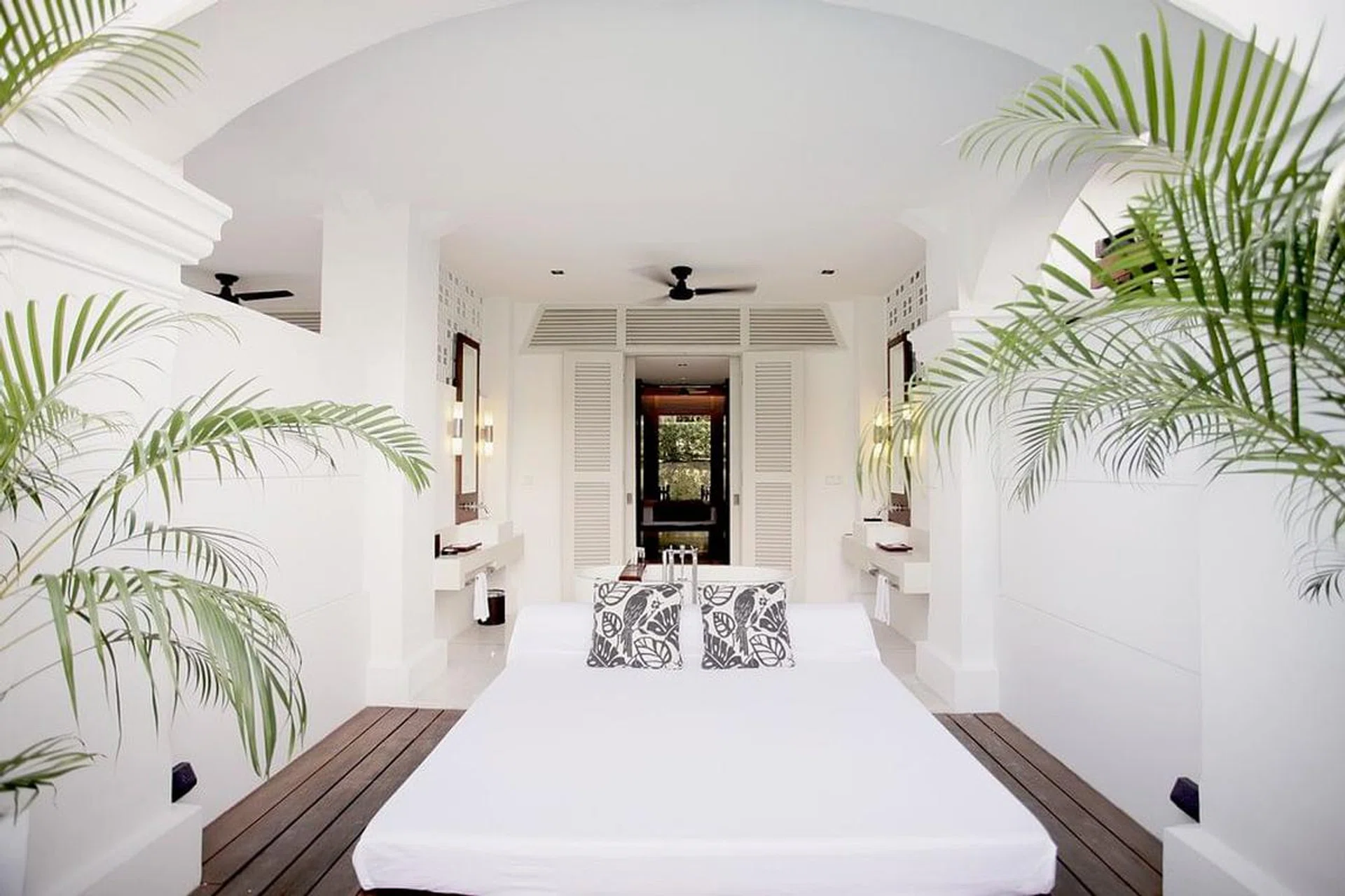 Amara-Private-Daybed