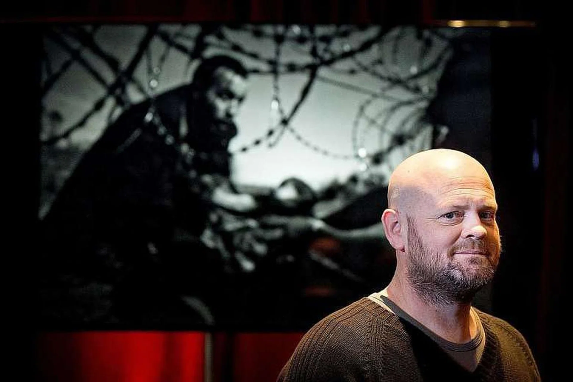 Warren Richardson与其获奖作品《Hope for a New Life》