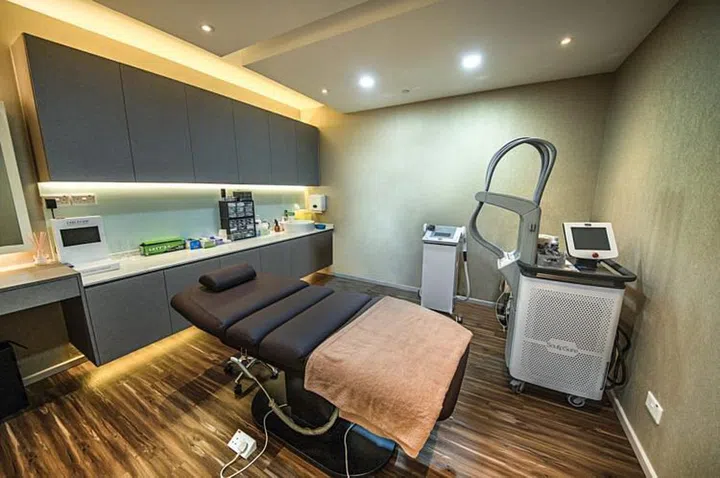 The Artisan Wellness.