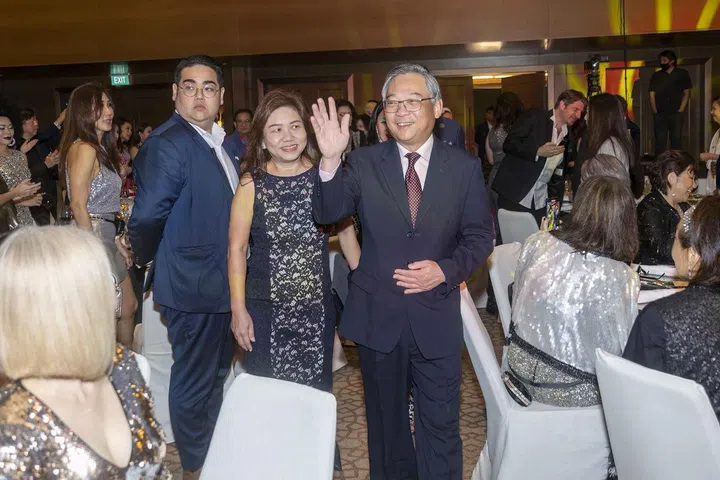 贸工部长颜金勇(Gan Kim Yong)以贵宾之姿出席晚宴。