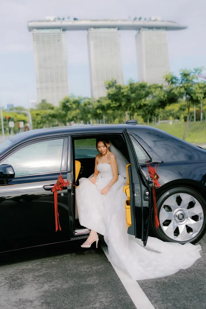 谈及最难忘的环节，新娘笑着说：“其实是筹备的过程，从中让我们更了解了彼此。”