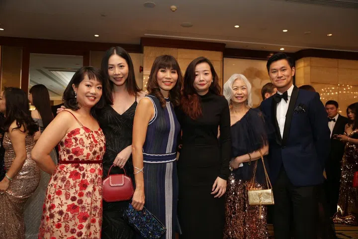Kimberly Tong, Fionn Liang, Diana Lee, Alexis Lee, Caroline Ngui & Louis Yao