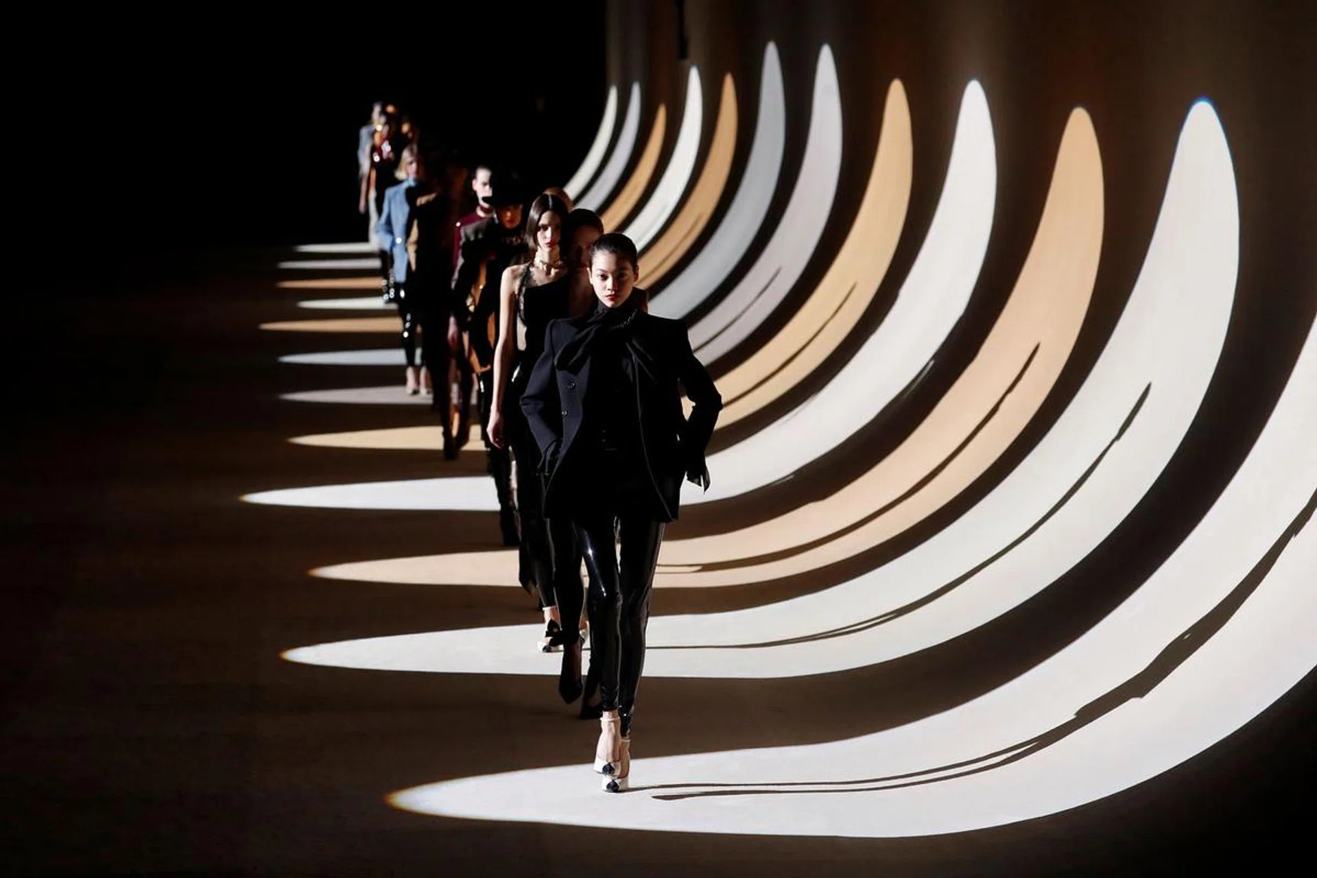Saint Laurent 2019秋冬系列发布会。照片/Showbit