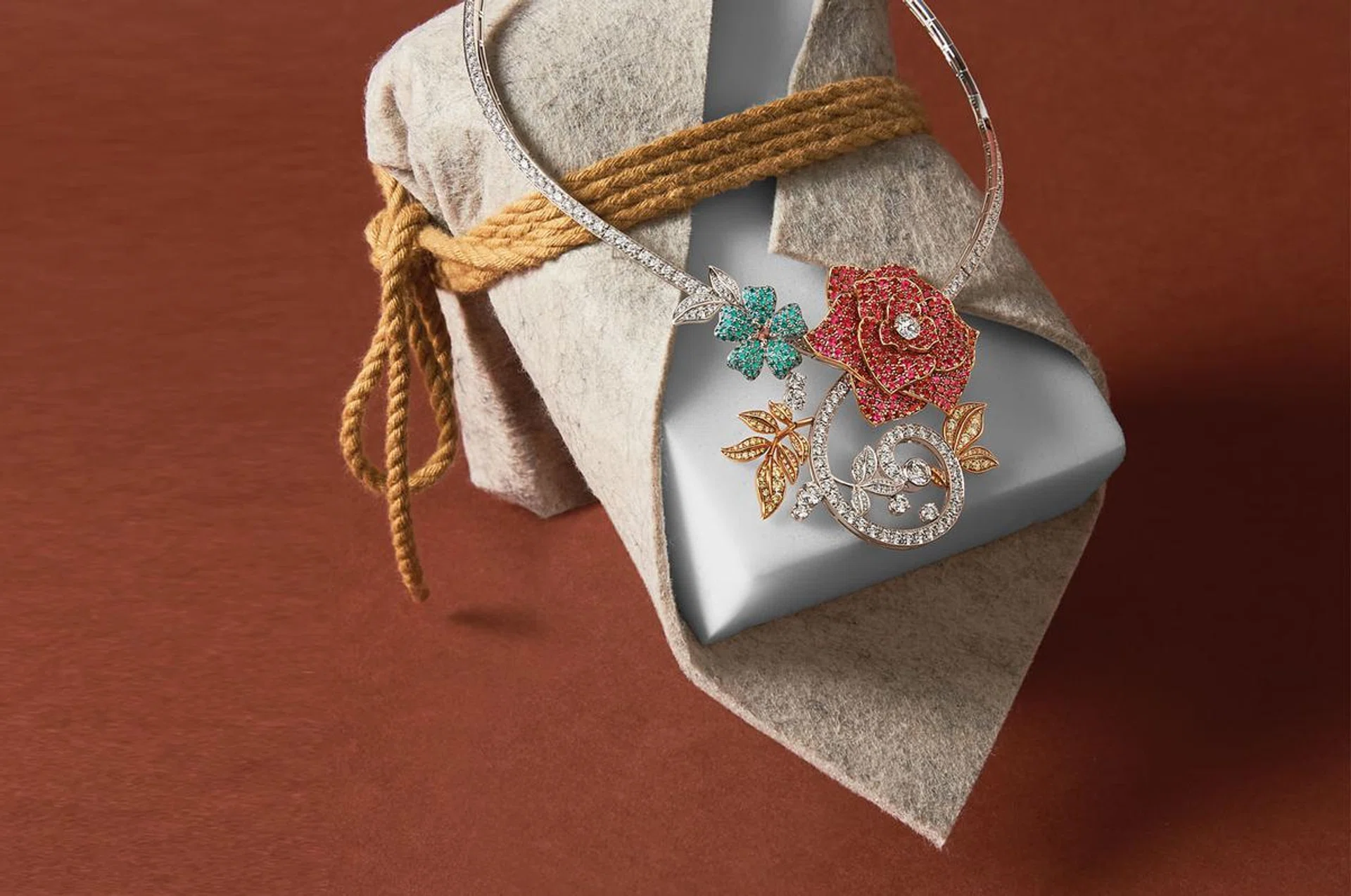 Jewellery, High Jewellery, One of a kind jewellery, unique piece, Chopard, Chaumet, Cartier, Bvlgari, Piaget, Harry Winston, Van Cleef & Arpels, Boucheron, Graff, Tiffany & Co.