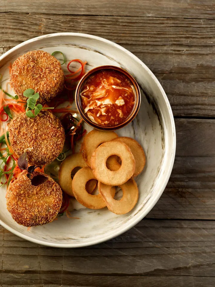 Baba Chews Bar and Eatery_Chilli Crab Cake