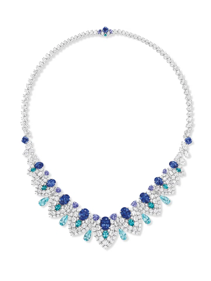 Majestic Escapes高级珠宝系列马尔代夫主题项链。