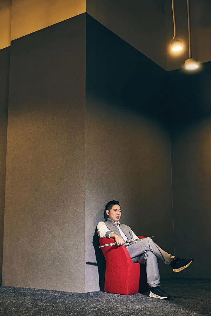 棉质衬衫、皮革/羊毛夹克与羊毛裤/Monclear.