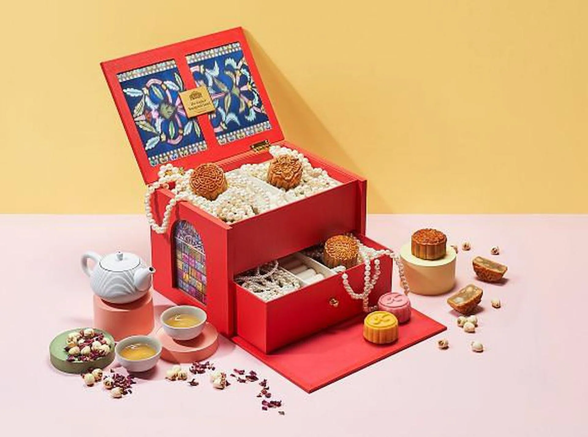 Mooncakes, Mid-Autumn Festival 2020, Mid-Autumn Festival, Mooncake boxes, Mooncake box designs, Mooncake gift box, gift boxes, mooncakes 2020