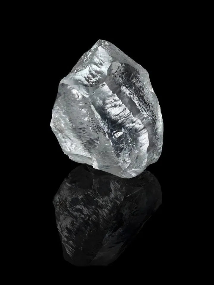 Louis Vuitton's second exceptional diamond a 549-carat rough diamond Sethunya