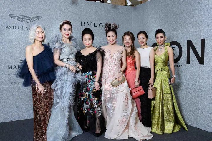 Caroline Ngui, Chermaine Pang, Tonya, Tan, Tan Khar Nai, Angela Ng, Evelyn Yeoh & Fanty Soenardy