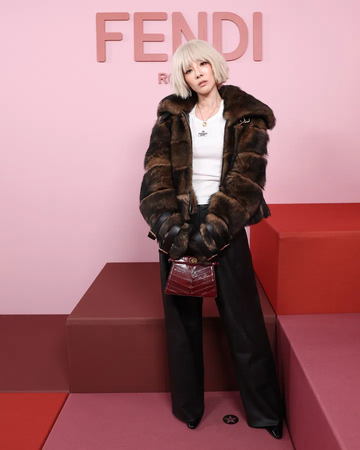 MILAN, ITALY - SEPTEMBER 24: Sandara Park is seen arriving at the Fendi fashion show during Milan Fashion Week Womenswear Spring/Summer 2026 on September 24, 2025 in Milan, Italy. (Photo by Daniele Venturelli/Getty Images for Fendi)