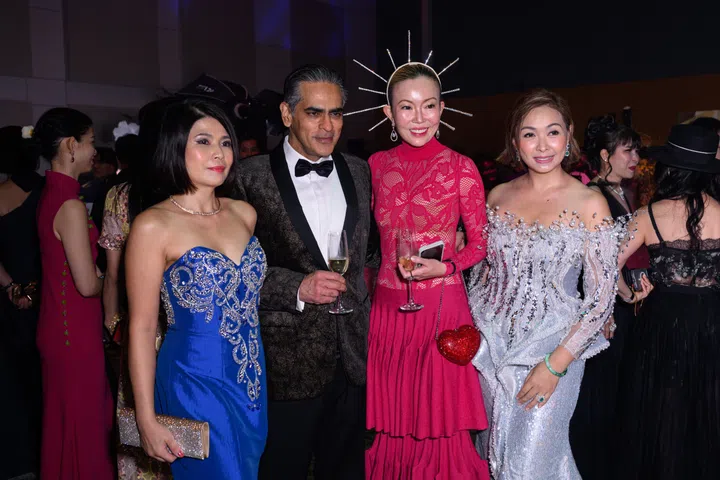 icon ball, icon ball 2026,friends