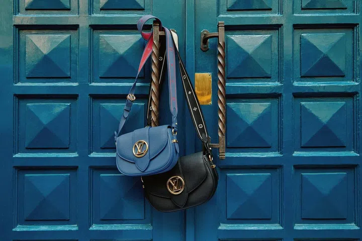 LV Pont 9 Soft 中号与小号手袋对比