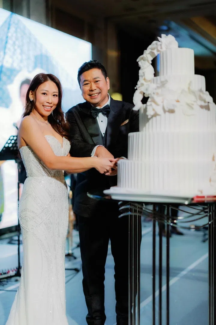 Lawrence Kim和Sophia Goh的浪漫婚宴于新加坡香格里拉酒店举行。