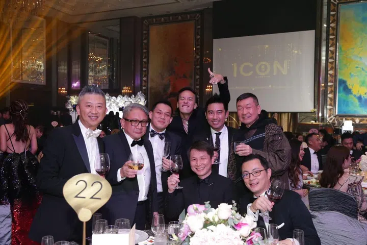 Loi Pok Yen, Mark Poh, Trevor Toh, Henry Mok, Dr Calvin Chan, Darren Cheong, Kenneth Tan & Edlan Chua