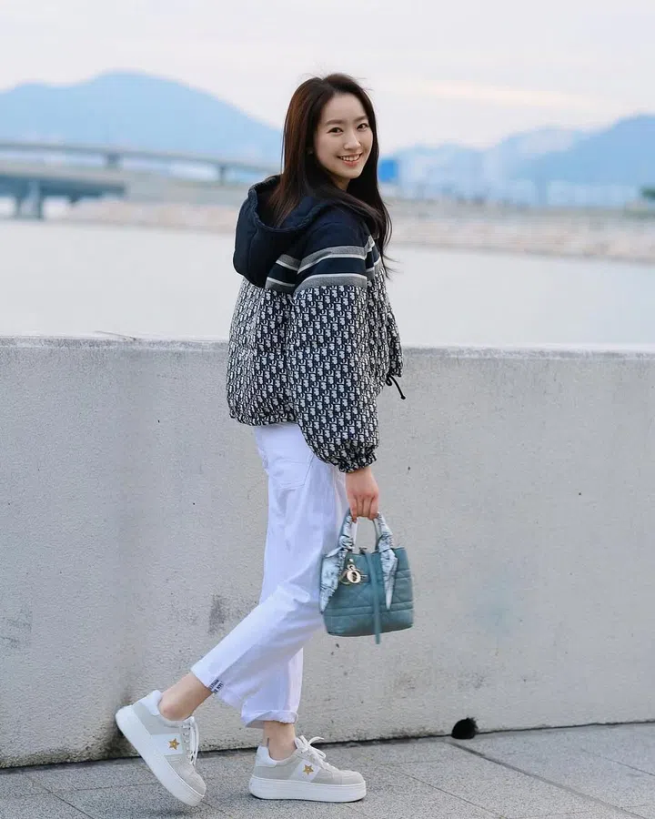 林恺铃 Ashley Lin @kaening