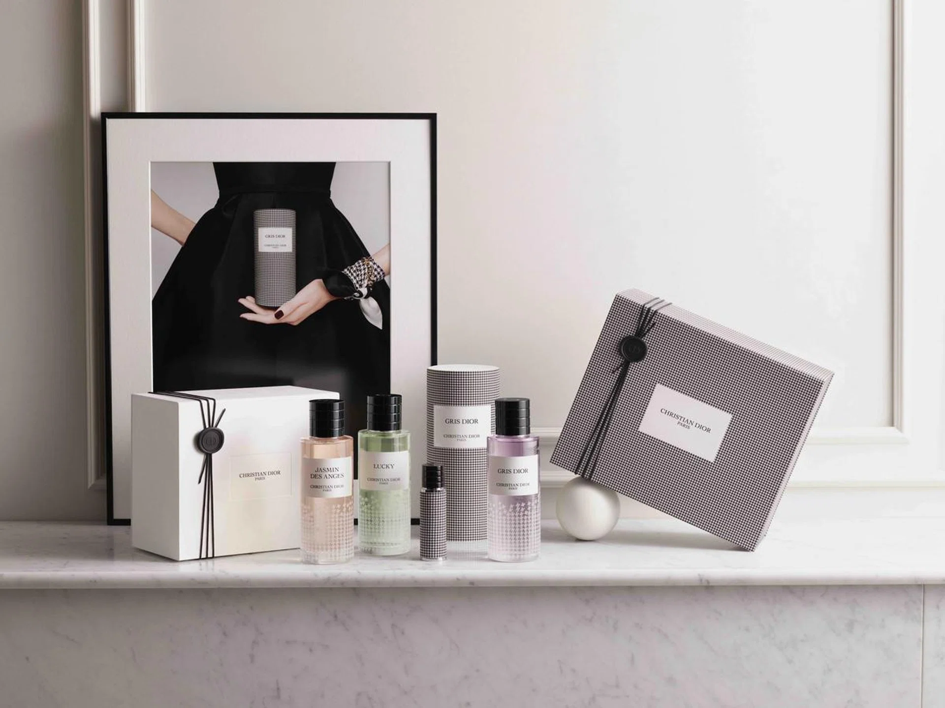 Dior Beauty_ LA COLLECTION PRIVÉE DRESSED IN BLACK AND WHITE