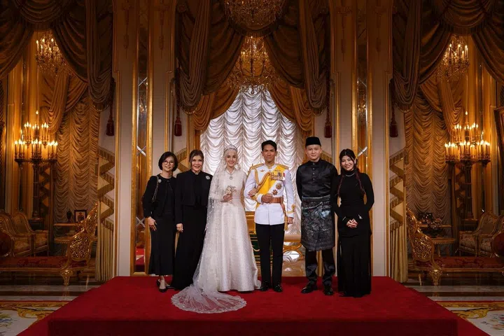 (左至右)Flower Diamond创意总监Roslind Ng、创始人Belinda Chua、Irwin Chua以及Sabrina Ho