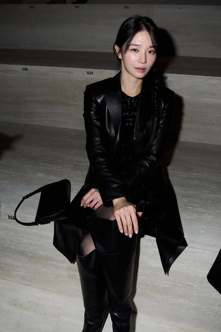 Milan Fashion Week,Front Row Celebs