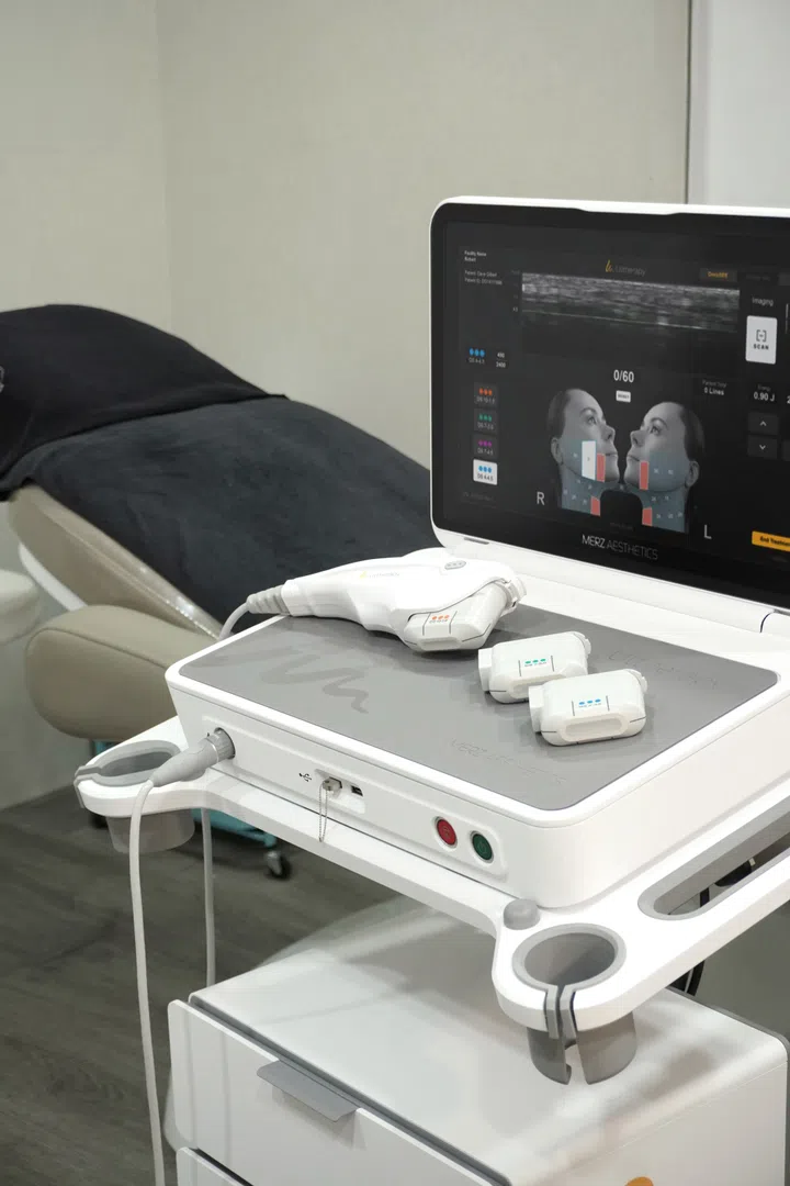 Ultherapy PRIME treatment device with real-time ultrasound visualisation display.