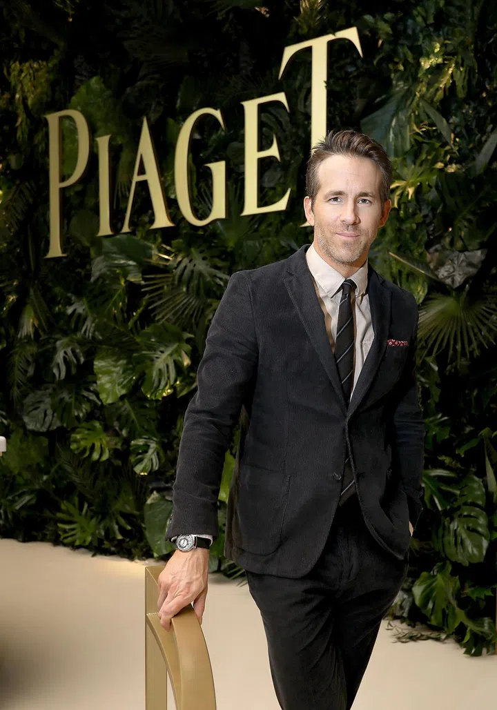 GENEVA, SWITZERLAND - JANUARY 15:  Ryan Reynolds visits the #Piaget booth during the #SIHH2018 on January 15, 2018 in Geneva, Switzerland.  (Photo by Remy Steiner/Getty Images for Piaget) *** Local Caption *** Ryan Reynolds
