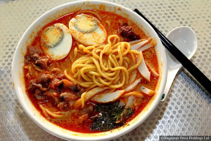 Famous Sungei Road Trishaw Laksa used wholegrain yellow noodles instead thick white bee hoon. 
The Healthy Promotion Board's Healthier Hawker was launched at Yuhua Hawker Centre on 2 April 2011. 

