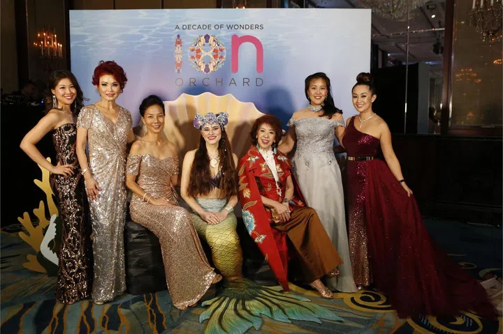 Natasha Liok-Quek, Linda Soo-Tan, Georgina Lee, Mrs Serene Liok, Vanessa Liok & Serene Chua