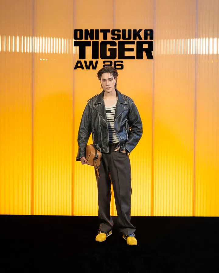 Milan Fashion Week,Front Row Celebs 