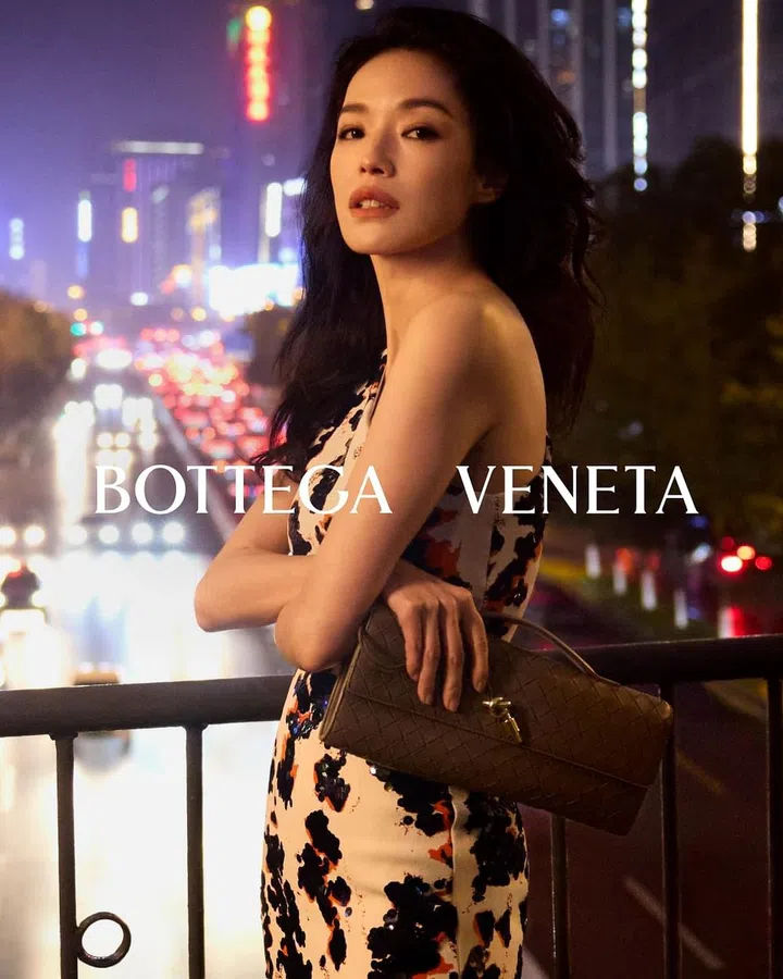 Bottega Veneta 新春系列形象广告。Photo Courtesy of Bottega Veneta