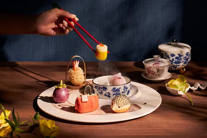 精致小点如珠落玉盘，金蜓湾饮茶在每一口皆是厨艺的细腻心思。