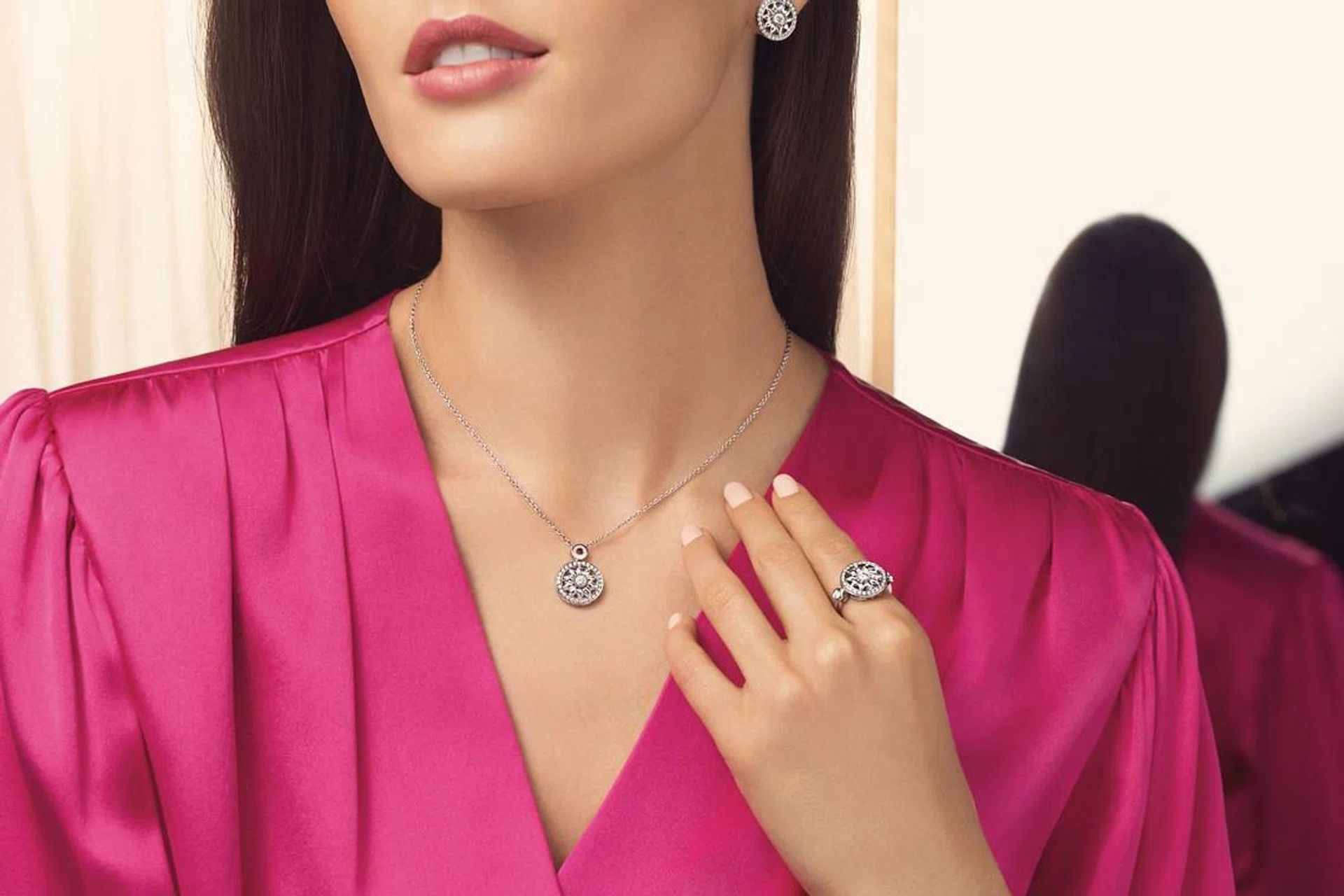 ion orchard, jewellery, high jewellery, watch, new collection, Patek Philippe, Breitling, Panerai, IWC, Dior, Jaeger LeCoultre, Omega, Vacheron Constantin, TAG Heuer, Harry Winston, BVLGARI, Van Cleef & Arpels, Chaumet, Tiffany & Co, Graff, Larry Jewelry