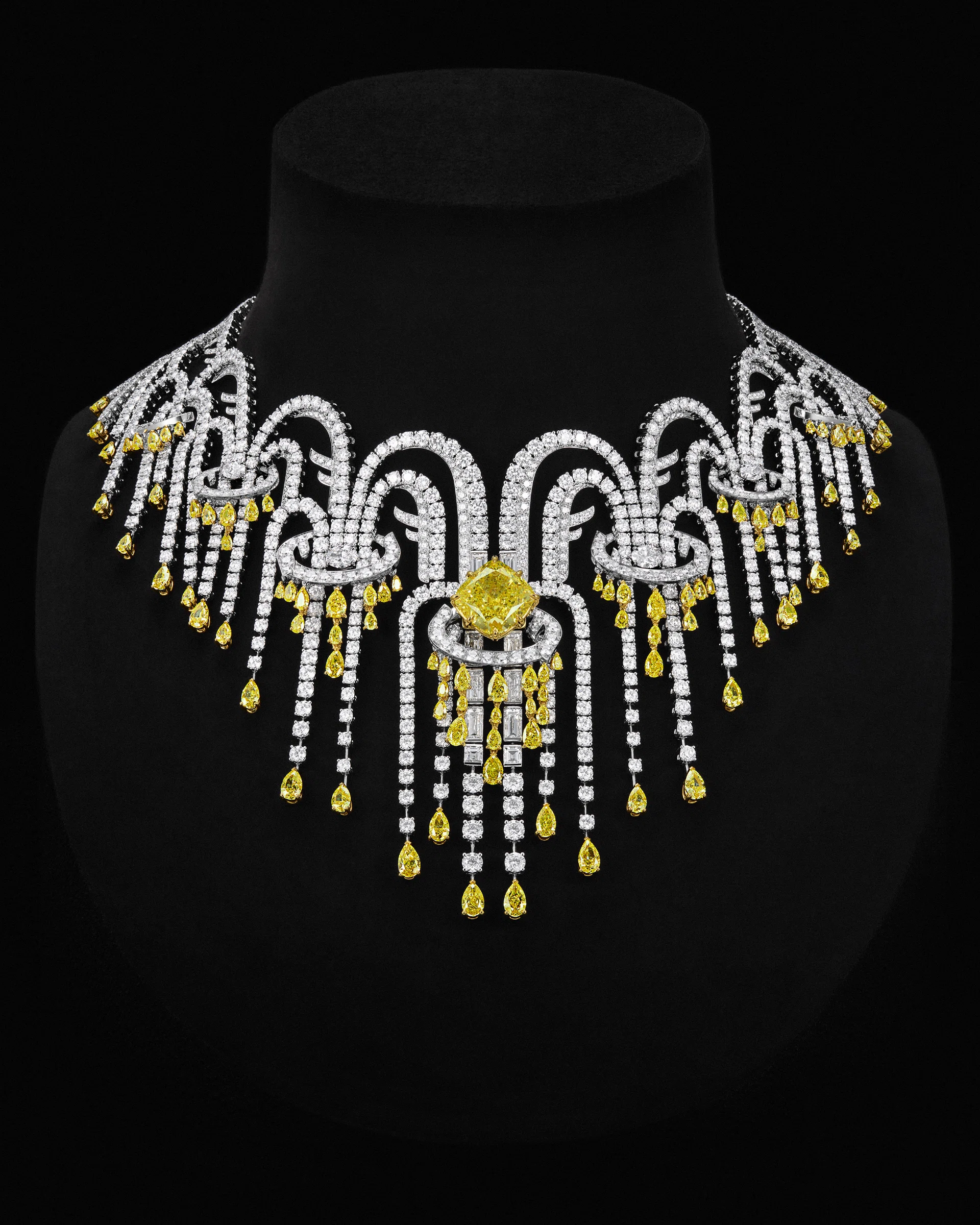FENDI Eaux d’Artifice 百年项链