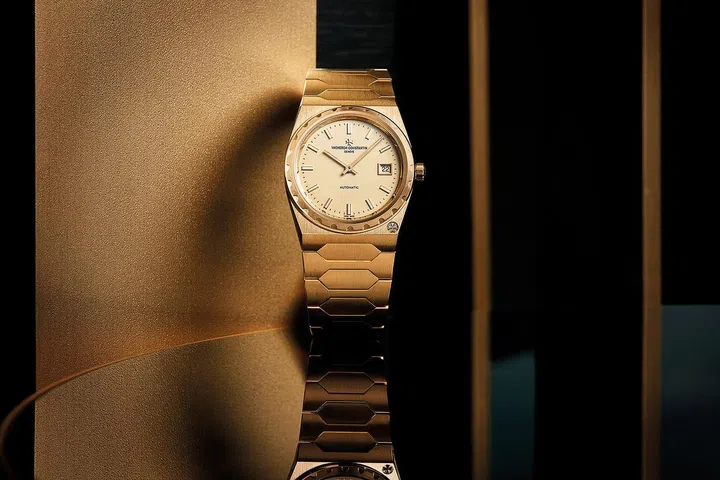 Historiques 历史名作系列222腕表