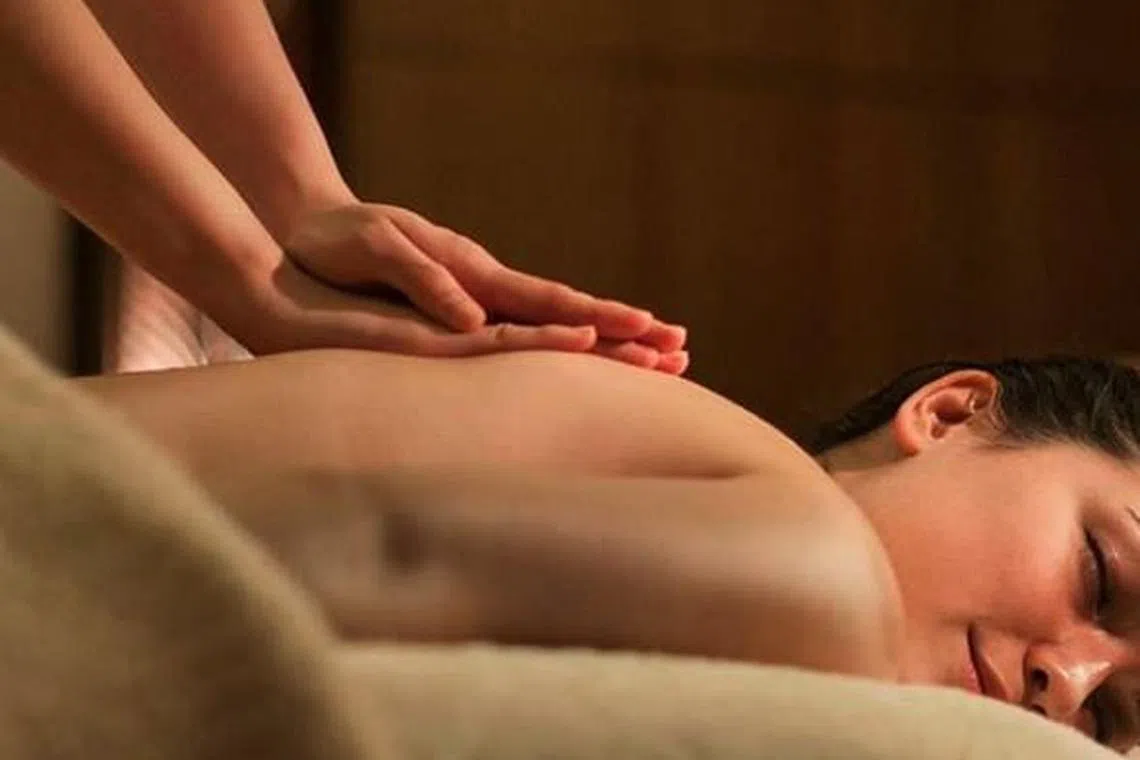 Soothe muscle kinks in body with a good Asian-blend massage - ICON  Singapore | ICON Singapore
