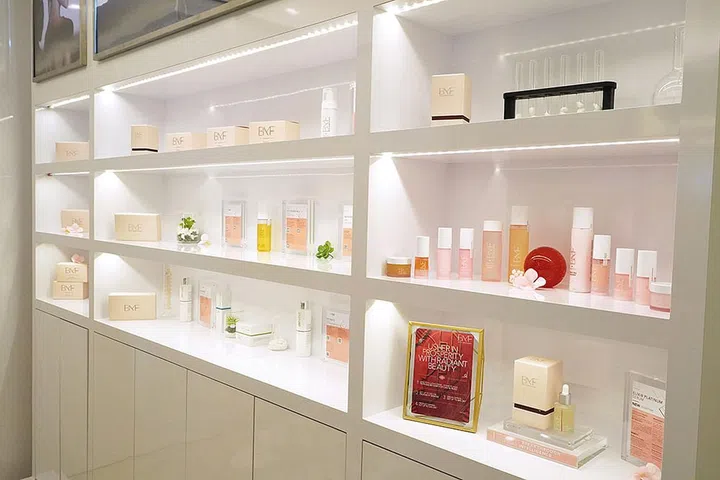 Louisa Leow, BMF, Beauty