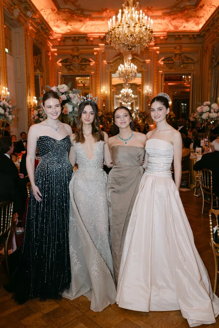 Le Bal des Débutantes 2025 巴黎名媛舞会