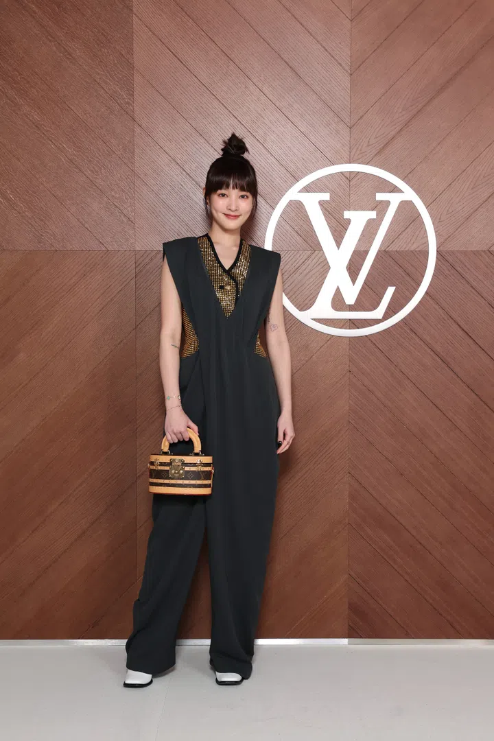 PARIS, FRANCE - MARCH 10: Gingle Wang attends the Louis Vuitton Womenswear Fall/Winter 2025-2026 show as part of Paris Fashion Week on March 10, 2025 in Paris, France. (Photo by Victor Boyko/Getty Images for Louis Vuitton)