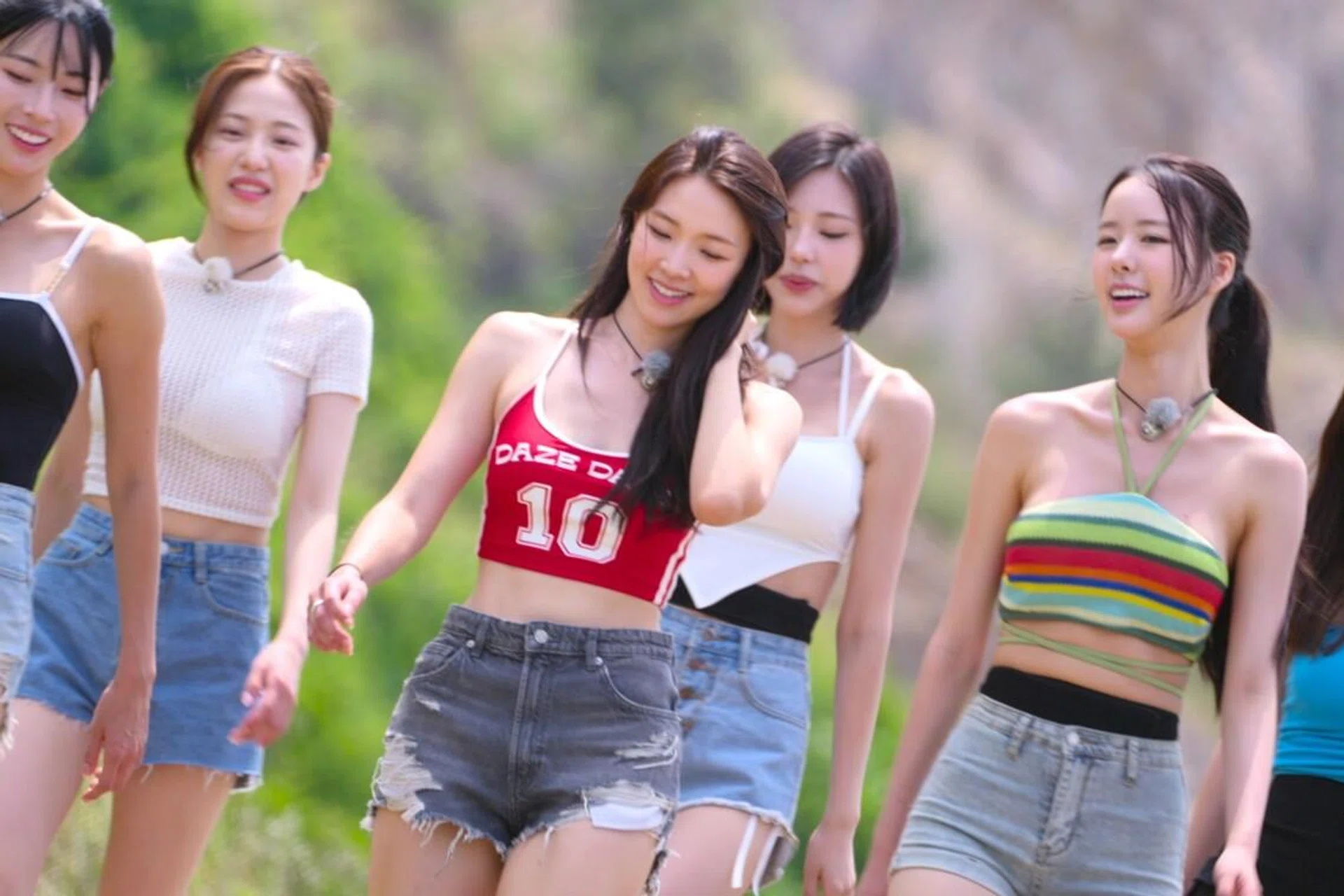 SINGLE'S INFERNO, from left: KIM Min-gee, LEE Joo-young, CHOI Mina Sue, KIM Go-eun, PARK Hee-sun, HAM Ye-jin, (Season 5, ep. 502, aired Jan. 20, 2026). photo: ©Netflix / Courtesy Everett Collection