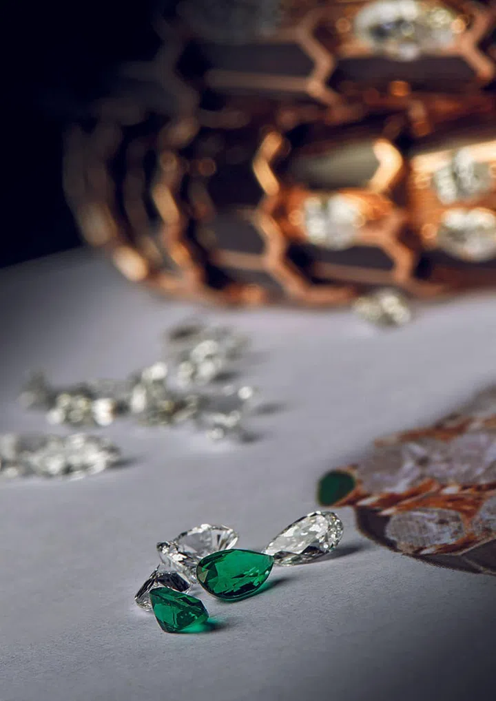 Serpenti Watches making of (2)