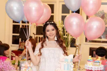 Baby shower, socialites, themed party