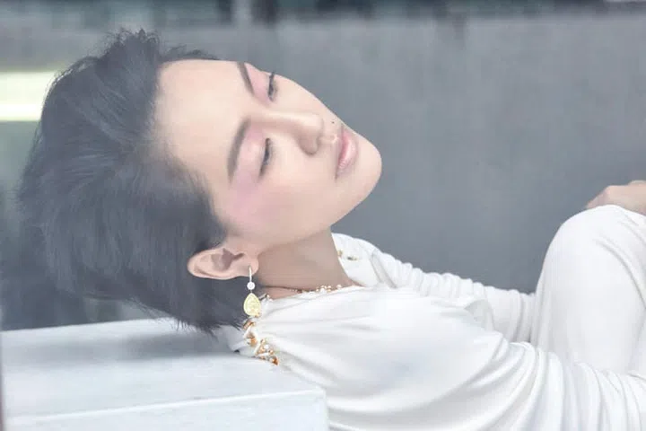 Dee Hsu