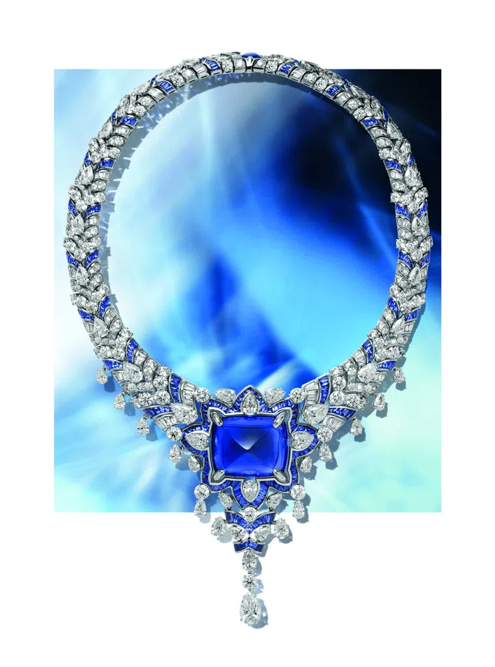 Bvlgari Cosmic Vault项链