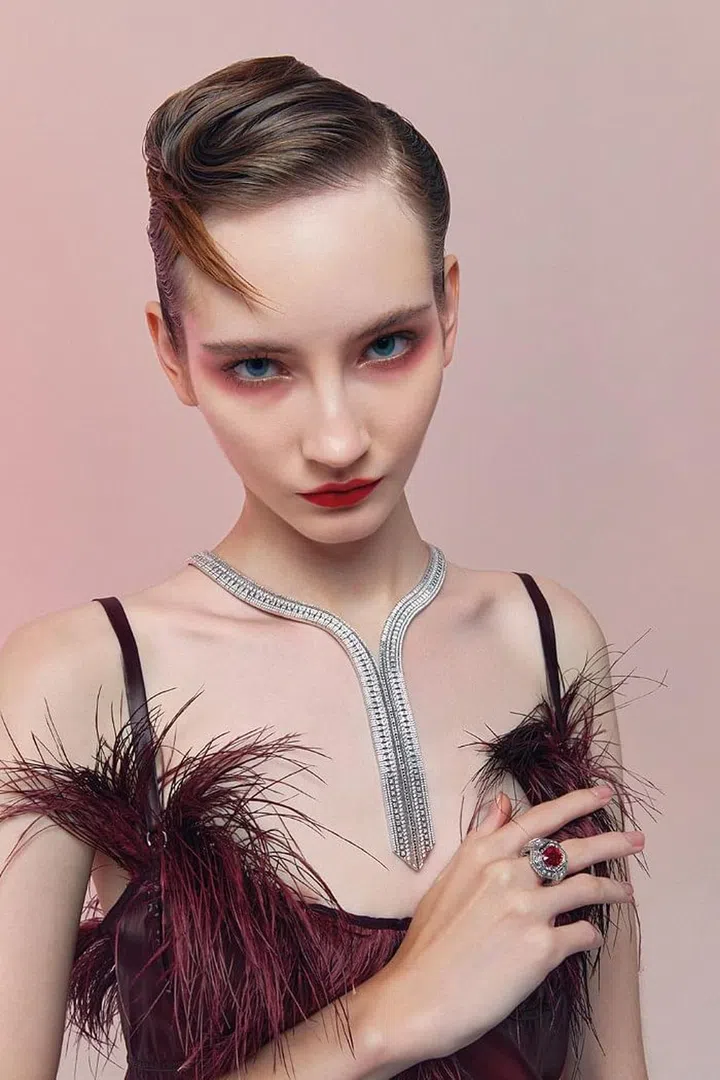 化妆 Amy Chow using Gucci发型 Jimmy Yap @ KIMISTRY using Goldwell