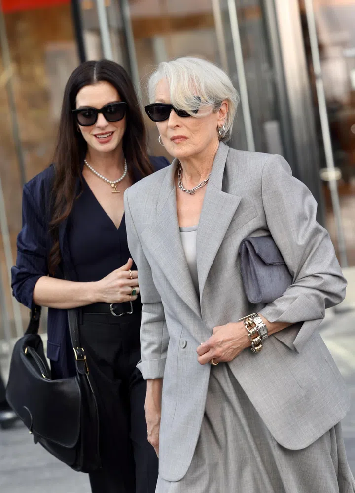 New York, NY  Anne Hathaway and Meryl Streep film a scene in midtown for "The Devil Wears Prada 2'' . The pair are seen reprising their roles from the first hit film as they filmed a scene walking out of the fictional Runway magazine offices and having a discussion on the street before Miranda (Meryl) turns to Andy and blows her a kiss.

Pictured: Anne Hathaway, Meryl Streep

BACKGRID USA 30 JULY 2025 

BYLINE MUST READ: Steve Sands / BACKGRID

USA: +1 310 798 9111 / usasales@backgrid.com

UK: +44 208 344 2007 / uksales@backgrid.com

*UK Clients - Pictures Containing Children
Please Pixelate Face Prior To Publication*