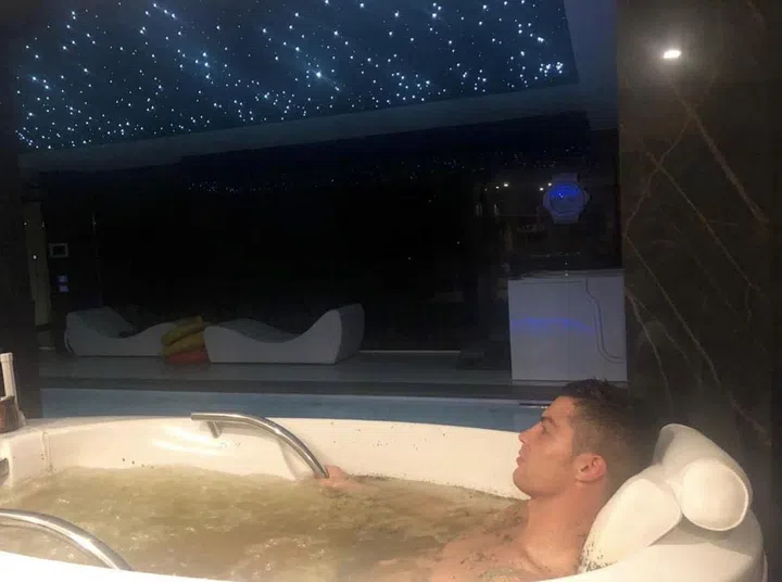 照片：@cristiano