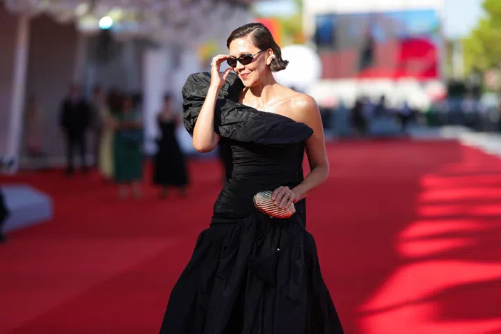 VENICE, ITALY - SEPTEMBER 04: Maggie Gyllenhaal attends the "15/18 A Place To Heal" Screening during the 83rd Venice International Film Festival at Sala Grande on September 04, 2026 in Venice, Italy. (Photo by Andreas Rentz/Getty Images for Peugeot)